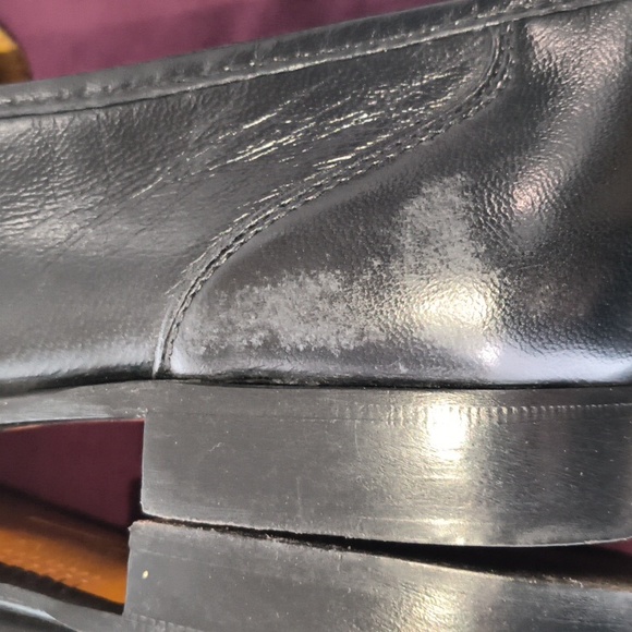 Allen Edmonds \